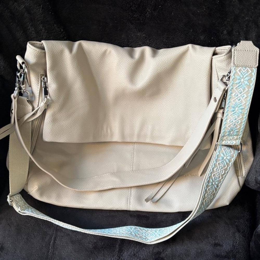 Cream colored hobo crossbody shoulder bag
